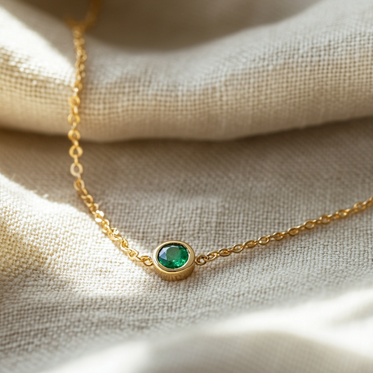 Small Round Green Emerald Pendant Necklace